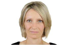 Ein sympathisches Portraitfoto von Sandy Voigt
