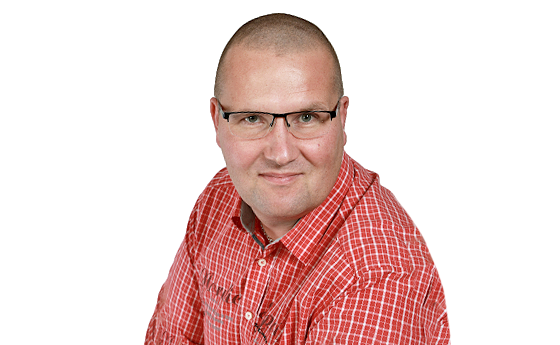 Ein sympathisches Portraitfoto von Steffen Hillig