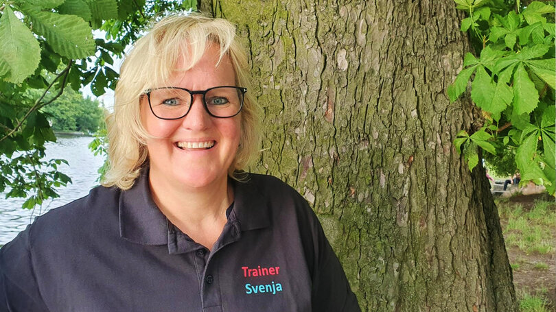 Svenja Gergeleit betreut als Senior-Projektmanagerin den Bereich Grün- und Außenanlagenpflege bei Dussmann Facility Management | © Foto: Dussmann Group